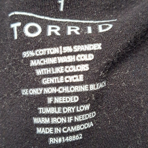 Torrid Women's Floral Pattern Leggings    Size 1 - Picture 6 of 6